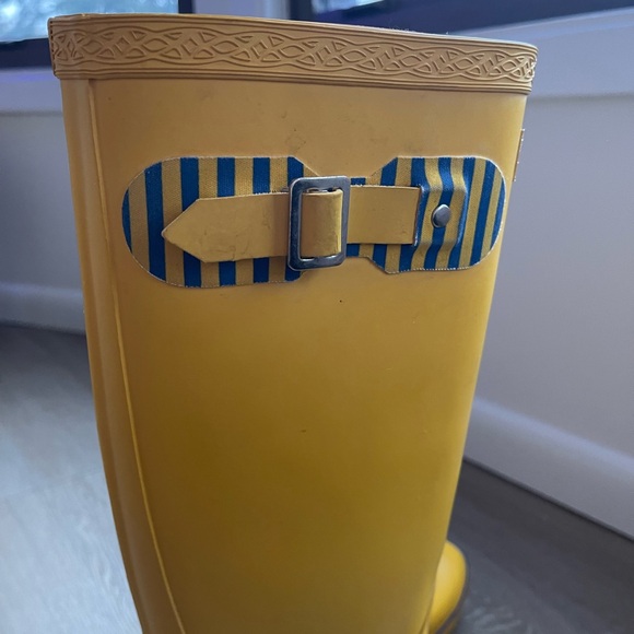 Hunter Festival Yellow Tall Rainboots - Picture 4 of 6